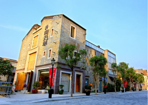 艾麥-佛山嶺南新天地綜合保潔項(xiàng)目